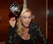Дженни МакКарти (Jenny McCarthy) announced to co-host New Year's Rockin' Eve Celebrates Dick Clark in New York City (2012.12.05.) (10xHQ) E67e48478261069