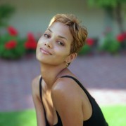 Холли Берри (Halle Berry) Eric Robert Photoshoot 1999 - 5xHQ D2ed3e480599270