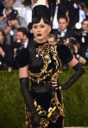 [MQ] Katy Perry - Costume Institute Gala in New York 05/02/2016