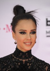 http://thumbnails115.imagebam.com/48553/386995485521677.jpg