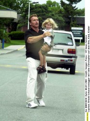 Арнольд Шварценеггер (Arnold Schwarzenegger) фото  Seeger-Press (56xHQ) 4b5746486229156