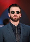 Крис Эванс (Chris Evans) Captain America Civil War Premiere at The Dolby Theatre (Hollywood, April 12, 2016) (176xHQ) 046022488134375