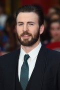 Крис Эванс (Chris Evans) European film premiere of 'Captain America Civil War' at Vue Westfield in London, England (April 26, 2016) (16xHQ) 07af76488137313