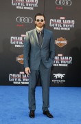 Крис Эванс (Chris Evans) Captain America Civil War Premiere at The Dolby Theatre (Hollywood, April 12, 2016) (176xHQ) 2b04dc488135329