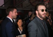 Крис Эванс (Chris Evans) Captain America Civil War Premiere at The Dolby Theatre (Hollywood, April 12, 2016) (176xHQ) 3adc9f488136890