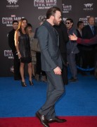 Крис Эванс (Chris Evans) Captain America Civil War Premiere at The Dolby Theatre (Hollywood, April 12, 2016) (176xHQ) 4b26dd488135631