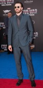 Крис Эванс (Chris Evans) Captain America Civil War Premiere at The Dolby Theatre (Hollywood, April 12, 2016) (176xHQ) 53e9fc488135160