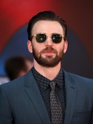 Крис Эванс (Chris Evans) Captain America Civil War Premiere at The Dolby Theatre (Hollywood, April 12, 2016) (176xHQ) 5ab4f2488134241