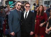 Крис Эванс (Chris Evans) Captain America Civil War Premiere at The Dolby Theatre (Hollywood, April 12, 2016) (176xHQ) 661651488135739
