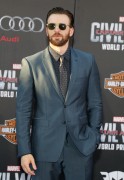 Крис Эванс (Chris Evans) Captain America Civil War Premiere at The Dolby Theatre (Hollywood, April 12, 2016) (176xHQ) A91708488134774