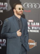 Крис Эванс (Chris Evans) Captain America Civil War Premiere at The Dolby Theatre (Hollywood, April 12, 2016) (176xHQ) B59886488134669