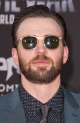 Крис Эванс (Chris Evans) Captain America Civil War Premiere at The Dolby Theatre (Hollywood, April 12, 2016) (176xHQ) E298ca488134018