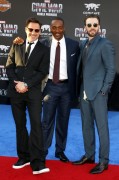 Крис Эванс (Chris Evans) Captain America Civil War Premiere at The Dolby Theatre (Hollywood, April 12, 2016) (176xHQ) E3097e488136610