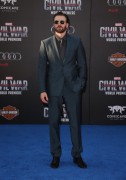Крис Эванс (Chris Evans) Captain America Civil War Premiere at The Dolby Theatre (Hollywood, April 12, 2016) (176xHQ) E58cef488135404