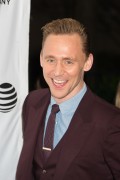 Том Хиддлстон (Tom Hiddleston) 'High-Rise' premiere during the 2016 Tribeca Film Festival in New York City, 20.04.2016 (150xНQ) 033670488153418
