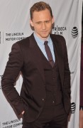Том Хиддлстон (Tom Hiddleston) 'High-Rise' premiere during the 2016 Tribeca Film Festival in New York City, 20.04.2016 (150xНQ) 23d89b488151572
