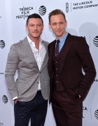 Том Хиддлстон (Tom Hiddleston) 'High-Rise' premiere during the 2016 Tribeca Film Festival in New York City, 20.04.2016 (150xНQ) 2dc382488151515