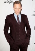 Том Хиддлстон (Tom Hiddleston) 'High-Rise' premiere during the 2016 Tribeca Film Festival in New York City, 20.04.2016 (150xНQ) 56f1c1488153126