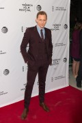 Том Хиддлстон (Tom Hiddleston) 'High-Rise' premiere during the 2016 Tribeca Film Festival in New York City, 20.04.2016 (150xНQ) 58c054488153538