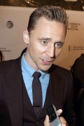 Том Хиддлстон (Tom Hiddleston) 'High-Rise' premiere during the 2016 Tribeca Film Festival in New York City, 20.04.2016 (150xНQ) 6e31b4488150096