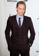 Том Хиддлстон (Tom Hiddleston) 'High-Rise' premiere during the 2016 Tribeca Film Festival in New York City, 20.04.2016 (150xНQ) 90e3bb488153142