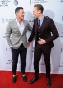 Том Хиддлстон (Tom Hiddleston) 'High-Rise' premiere during the 2016 Tribeca Film Festival in New York City, 20.04.2016 (150xНQ) C6243b488151414