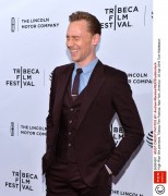 Том Хиддлстон (Tom Hiddleston) 'High-Rise' premiere during the 2016 Tribeca Film Festival in New York City, 20.04.2016 (150xНQ) Da1cc3488151554