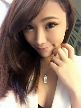 正妹幼教師保母~彭甯~惹火吊帶襪加皮鞭