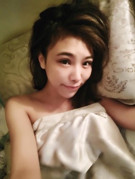 正妹幼教師保母~彭甯~惹火吊帶襪加皮鞭