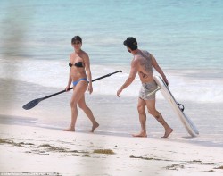 [LQ Tag] Jennifer Aniston - at the beach in the Bahamas - June 2016