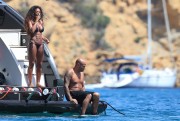 Мелани Браун (Melanie Brown) Wearing a bikini in Ibiza, 03.07.2016 - 18xНQ 7e153b494660661