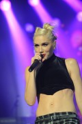 Гвен Стефани (Gwen Stefani) in concert at Mutualite conference center in Paris (13xHQ) 7935e6494768113