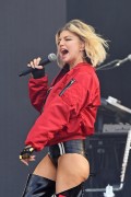Стейси Фергюсон (Ферги, Stacy Ferguson (Fergie) performs on Day3 at Wireless Festival 2016 in Finsbury Park in London, 10.07.2016 (42xHQ) D176a0494763116