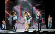 Селена Гомес (Selena Gomez) Performs during her 'Revival Tour' at The Staples Center, Los Angeles, 08.07.2016 - 208xHQ F03754494760277
