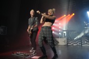 Гвен Стефани (Gwen Stefani) in concert at Mutualite conference center in Paris (13xHQ) Fd9099494768010