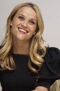 Риз Уизерспун (Reese Witherspoon) Monsters vs. Aliens Beverly Hills Press Conference, 20.03.2009 (76xHQ) 016f36495858957
