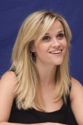 Риз Уизерспун (Reese Witherspoon) How Do You Know NYC Press Conference, 12.07.2010 (118xHQ) 121385495857125