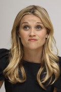 Риз Уизерспун (Reese Witherspoon) Monsters vs. Aliens Beverly Hills Press Conference, 20.03.2009 (76xHQ) 1a8d76495859108