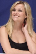 Риз Уизерспун (Reese Witherspoon) How Do You Know NYC Press Conference, 12.07.2010 (118xHQ) 3a3960495857204
