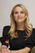 Риз Уизерспун (Reese Witherspoon) Monsters vs. Aliens Beverly Hills Press Conference, 20.03.2009 (76xHQ) 409014495859148