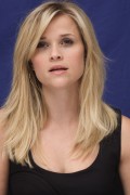 Риз Уизерспун (Reese Witherspoon) How Do You Know NYC Press Conference, 12.07.2010 (118xHQ) 456f01495856555