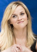 Риз Уизерспун (Reese Witherspoon) How Do You Know NYC Press Conference, 12.07.2010 (118xHQ) 4d7c4a495856044