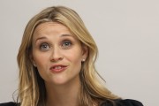 Риз Уизерспун (Reese Witherspoon) Monsters vs. Aliens Beverly Hills Press Conference, 20.03.2009 (76xHQ) 5269da495858646