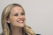 Риз Уизерспун (Reese Witherspoon) Monsters vs. Aliens Beverly Hills Press Conference, 20.03.2009 (76xHQ) 5fa07b495858602