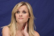 Риз Уизерспун (Reese Witherspoon) How Do You Know NYC Press Conference, 12.07.2010 (118xHQ) 631551495856241