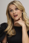 Риз Уизерспун (Reese Witherspoon) Monsters vs. Aliens Beverly Hills Press Conference, 20.03.2009 (76xHQ) 8ed173495859304