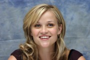Риз Уизерспун (Reese Witherspoon) Just Like Heaven press conference portraits by Piyal Hosain (Beverly Hills, August 4, 2005) (19xHQ) 92f9f1495856323