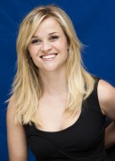 Риз Уизерспун (Reese Witherspoon) How Do You Know NYC Press Conference, 12.07.2010 (118xHQ) 991bda495856065