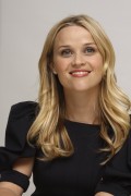 Риз Уизерспун (Reese Witherspoon) Monsters vs. Aliens Beverly Hills Press Conference, 20.03.2009 (76xHQ) Bdd773495859128