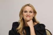 Риз Уизерспун (Reese Witherspoon) Monsters vs. Aliens Beverly Hills Press Conference, 20.03.2009 (76xHQ) Bf9bea495858783